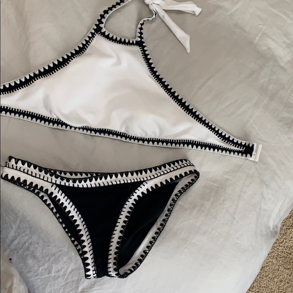 Bathing suit